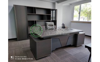 松江九新公路送貨完工，老板桌書(shū)柜，凹凡家具