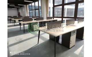 金山區(qū)朱涇鎮(zhèn)送貨完工